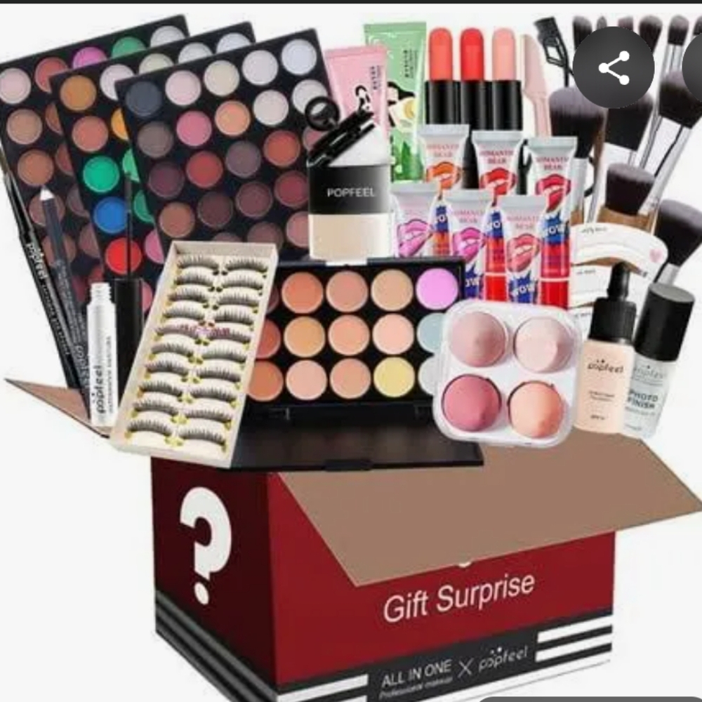 COSMETIC AND SKINCARE BUNDLE NEW